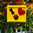 I love paw yard fused glass art w/ stake